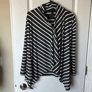 Great and white stripped light seater button front sweater